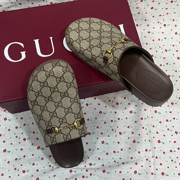 Gucci Women's Authentic Sandals - Picture 1 of 6